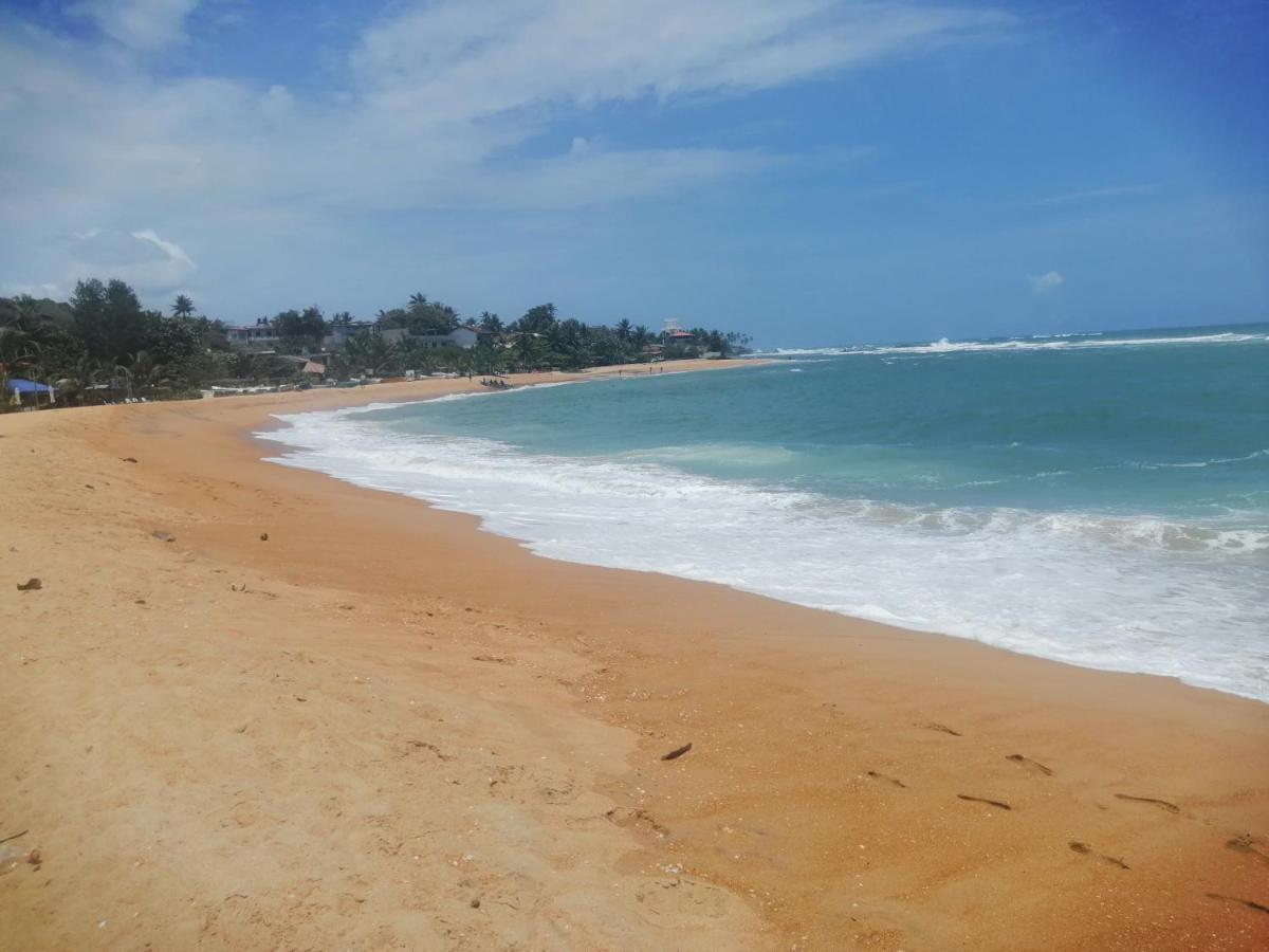 Rainbowswell Beach Resort ウナワトゥナ エクステリア 写真