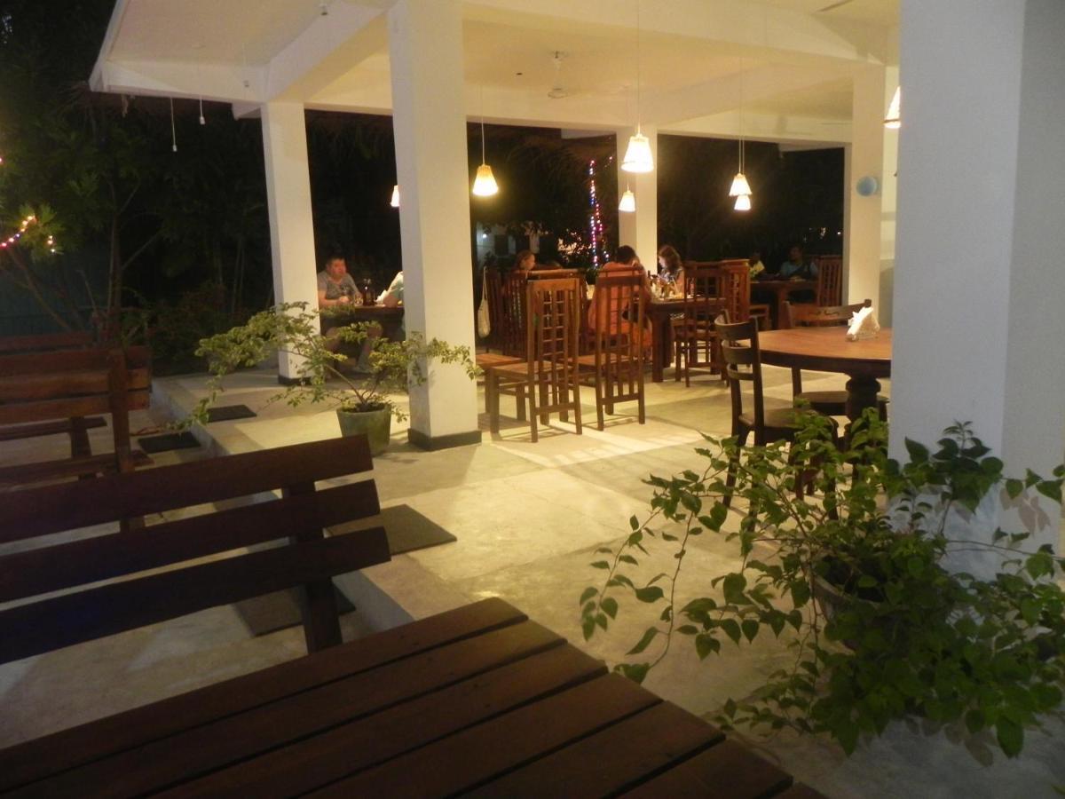 Rainbowswell Beach Resort ウナワトゥナ エクステリア 写真